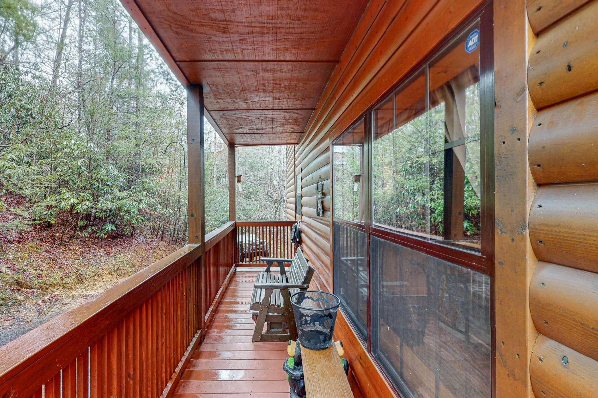 Cozy Cub Cabin Gatlinburg Exterior photo